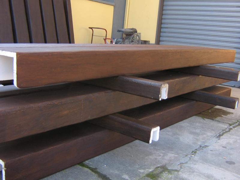 Capannoni in ferro prezzi pannelli termoisolanti for Finestre finto legno